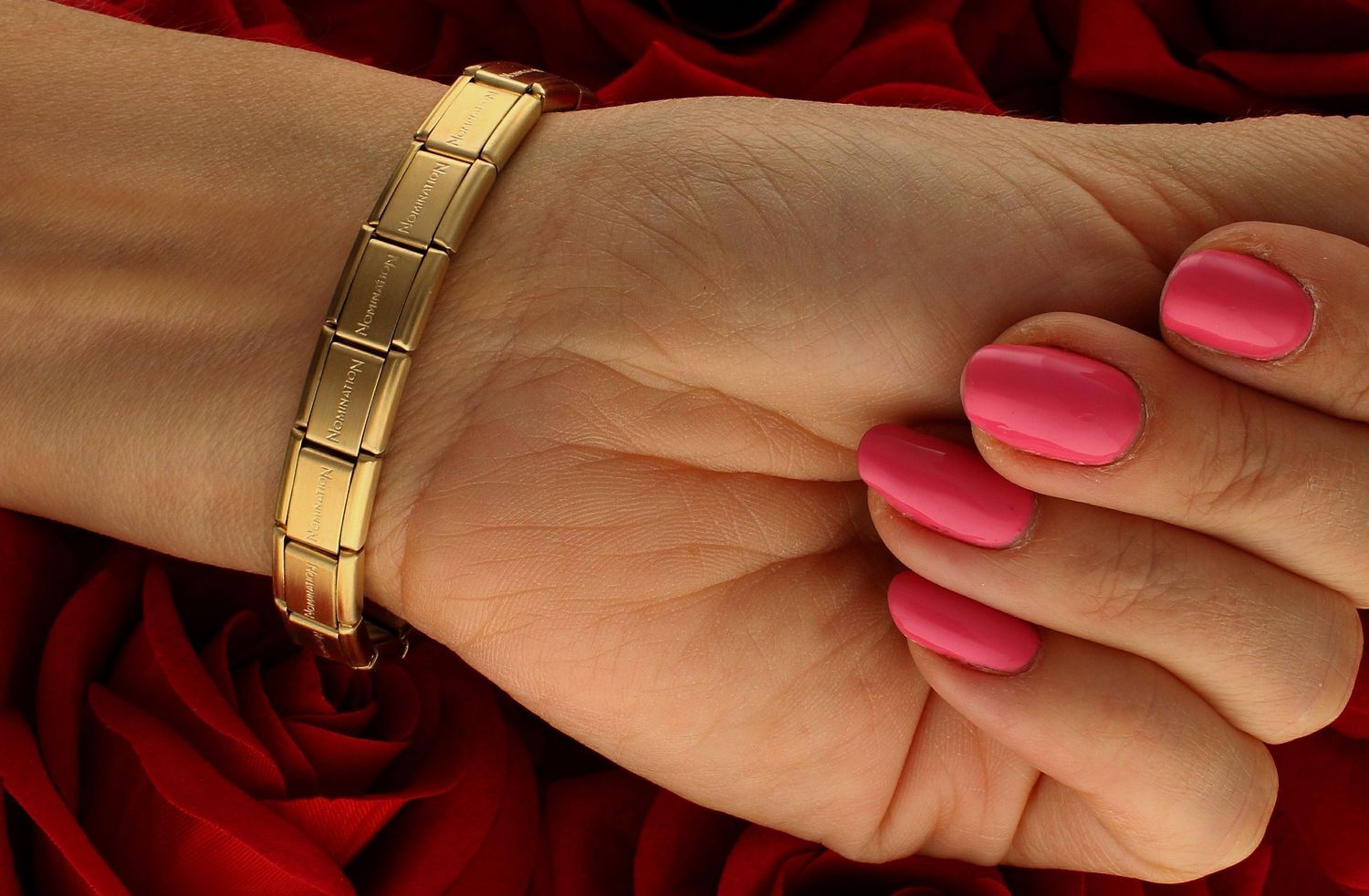 Baza do bransoletki NOMINATION Composable Classic złota matowa 13 elementów 030001 SI 065.png